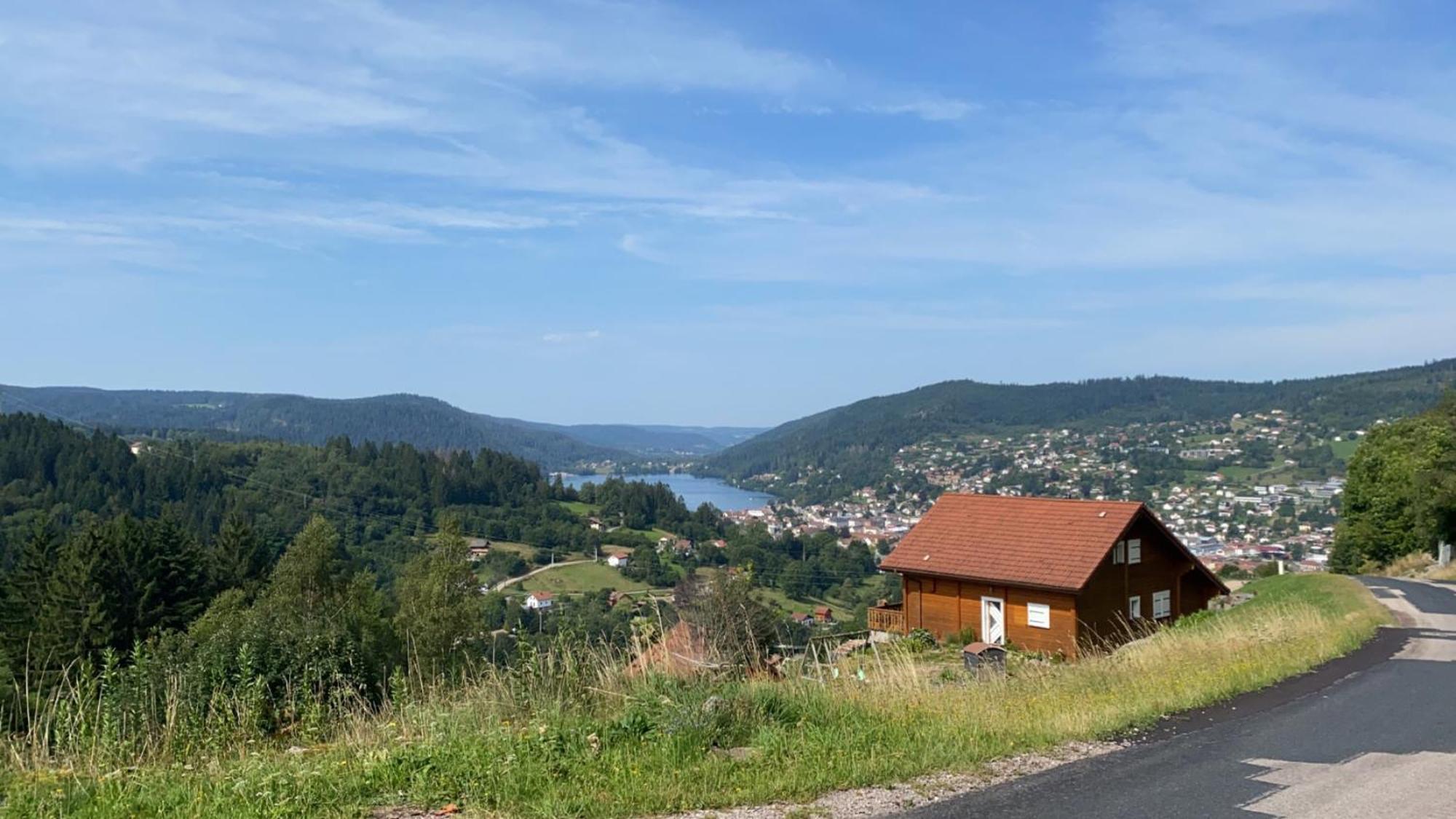 Appartement Sur Les Hauteurs De เฌราร์แมร์ ภายนอก รูปภาพ